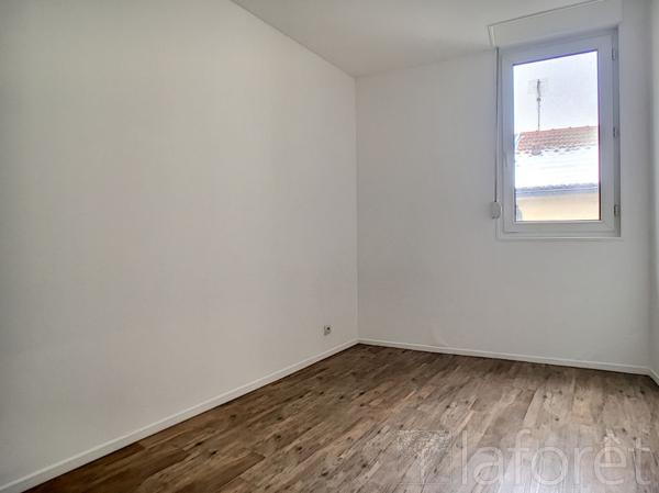 Location appartement près de CHALONS EN CHAMPAGNE - 2 pièce(s) - 47 m² - 540 €/mois