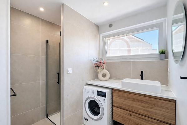 Appartement T4 rénové • Lumineux • Balcon • 3 chambres • À pied de l’hypercentre d’Annecy