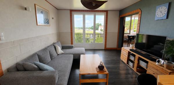 Appartement Tonnay-Charente 3 pièce(s) 67 m2 et grand garage 27m2