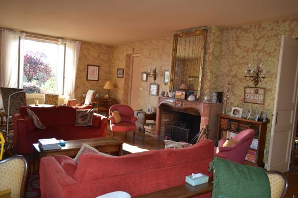 Bourgoin-Jallieu (38300) TRAMOLE, maison bourgeoise de 267 M2 et terrain de 2500m2