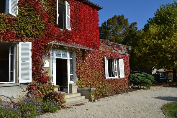 Bourgoin-Jallieu (38300) TRAMOLE, maison bourgeoise de 267 M2 et terrain de 2500m2