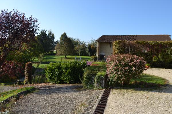 Bourgoin-Jallieu (38300) TRAMOLE, maison bourgeoise de 267 M2 et terrain de 2500m2