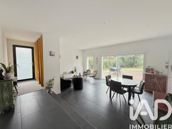 Maison à vendre 7 pièces 138 m² Villenave-d'Ornon