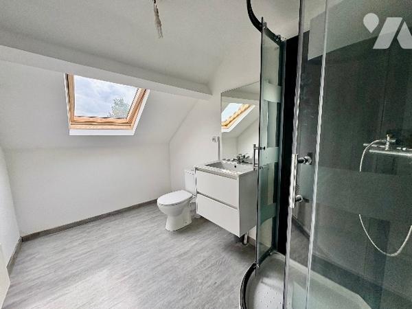 MAISON DE VILLE AVEC JARDIN