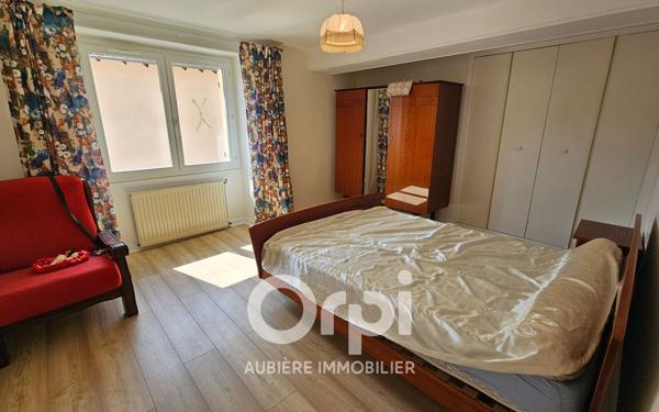 Maison à vendre    6 pièces • 225 m2 Crevant-Laveine