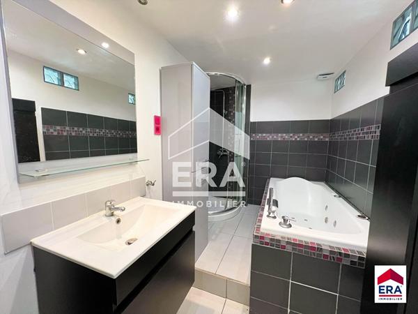 Belle maison de village avec extérieur !