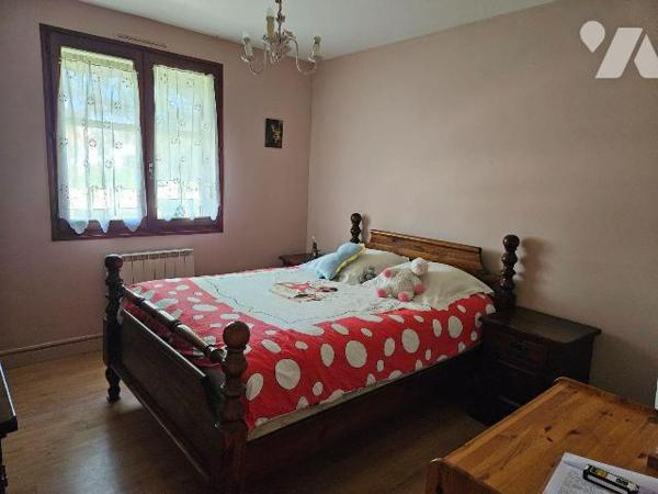 A vendre, Charente Maritime, LE GUA (17600),  en Viager occupé, maison de 72 m², en bon état, c...