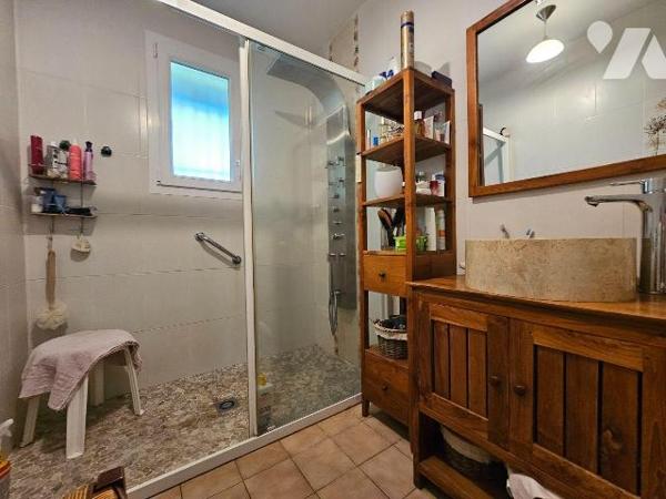A vendre, Charente Maritime, LE GUA (17600),  en Viager occupé, maison de 72 m², en bon état, c...