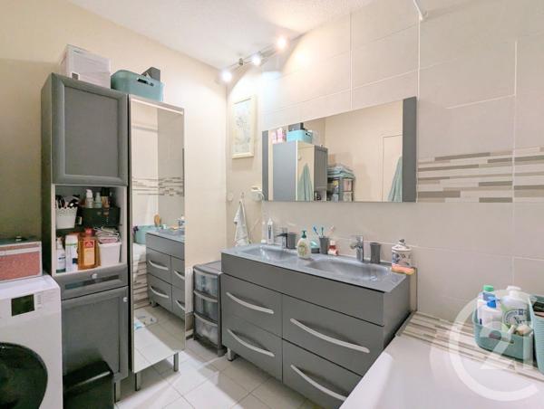 Appartement T4 à vendre  4 pièces - 99,19 m2 BARBERAZ - 73