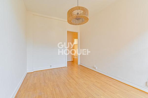 2 pièces - Dugommier (L6) - En étage - Calme - Lumineux