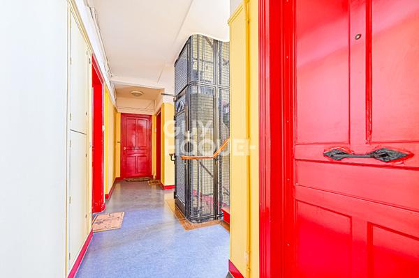 2 pièces - Dugommier (L6) - En étage - Calme - Lumineux