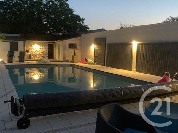 Maison à vendre  9 pièces - 244,95 m2 SAUJON - 17