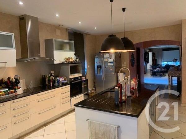 Maison à vendre  9 pièces - 244,95 m2 SAUJON - 17