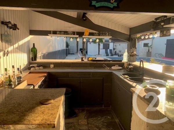 Maison à vendre  9 pièces - 244,95 m2 SAUJON - 17