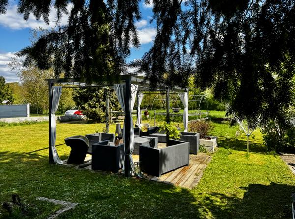 Gilles (28260) Maison familiale - Jardin/Garage