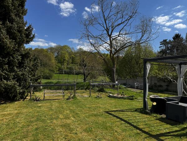 Gilles (28260) Maison familiale - Jardin/Garage