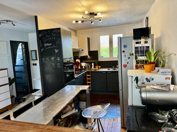 Gilles (28260) Maison familiale - Jardin/Garage