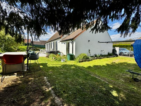 Gilles (28260) Maison familiale - Jardin/Garage