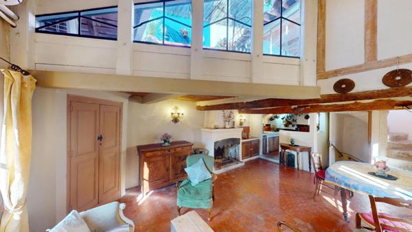 FLAYOSC CENTRE VILLAGE MAISON DU XVIIe, TERRASSE TROPEZIENNE