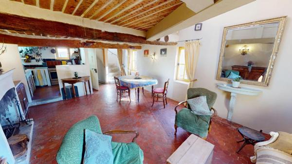 FLAYOSC CENTRE VILLAGE MAISON DU XVIIe, TERRASSE TROPEZIENNE