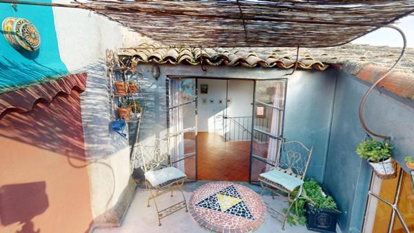 FLAYOSC CENTRE VILLAGE MAISON DU XVIIe, TERRASSE TROPEZIENNE