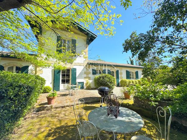 Villa familiale avec piscine, à deux pas de Royan et des plages