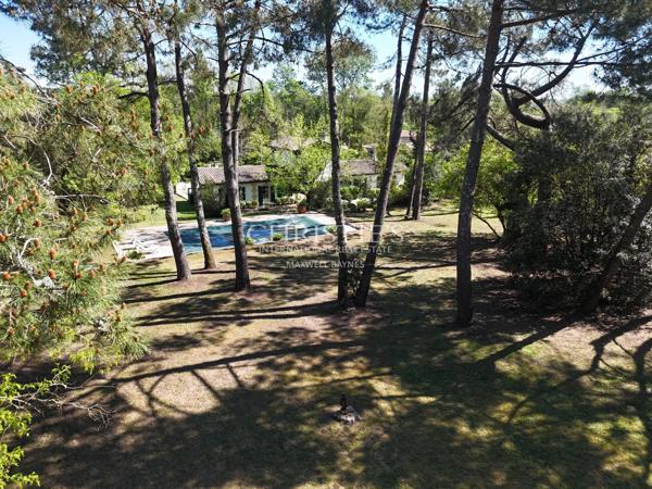 Villa familiale avec piscine, à deux pas de Royan et des plages