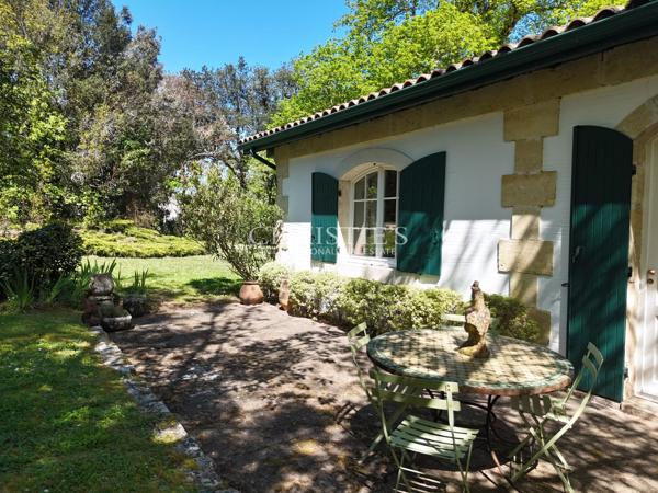 Villa familiale avec piscine, à deux pas de Royan et des plages