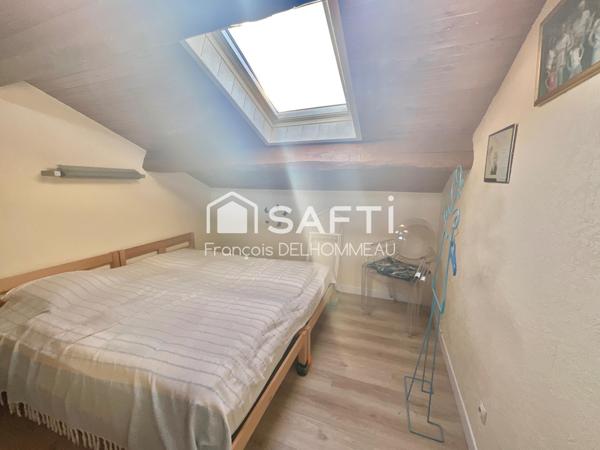 Maison avec préau de 100m2, 4 chambres sur un terrain de 570m2