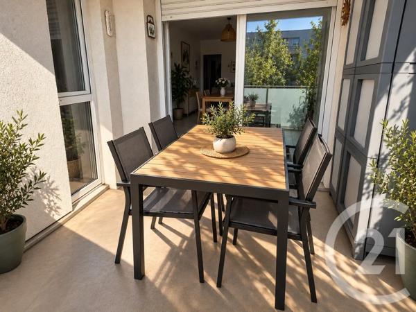 Appartement T2 à vendre  2 pièces - 47,75 m 2   BRUGES  - 33