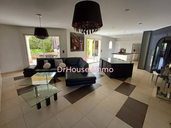 Maison à vendre 5 pièces de 159 m²