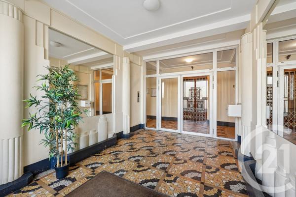 Appartement F1 à vendre  2 pièces - 64,13 m 2   PARIS  - 75017