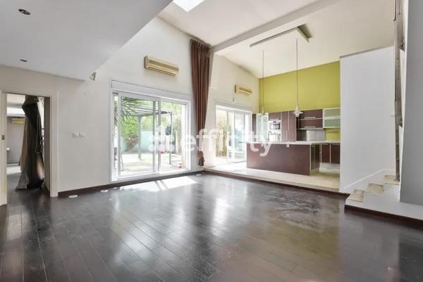 Appartement 3 pièces - 147 m² Exclusivité efficity