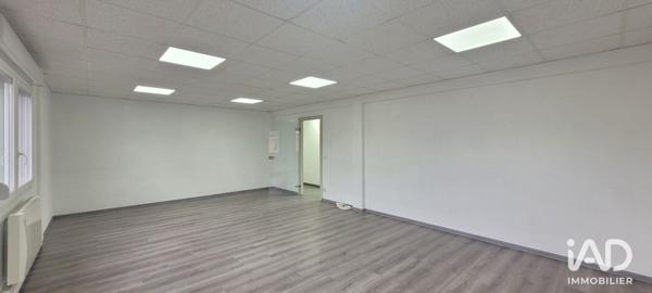 Location local d’activité 396 m² Saint-Jean-Kourtzerode
