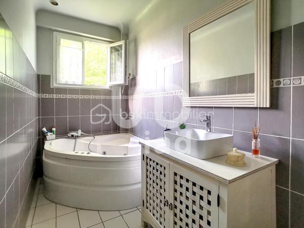 Maison traditionnelle de 191 m²