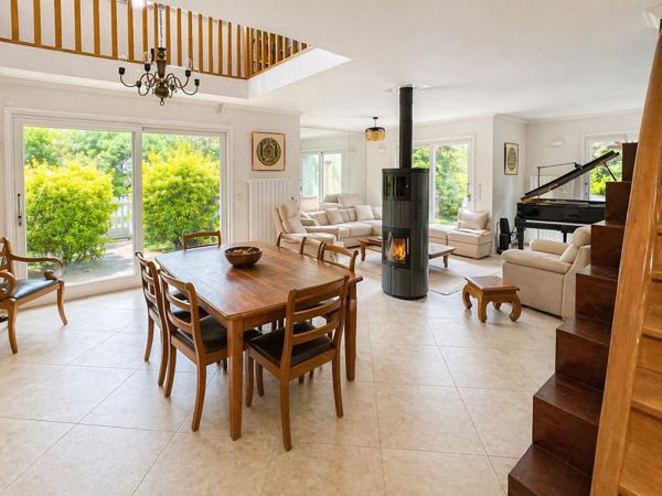 Maison 6 pièces - 165 m²