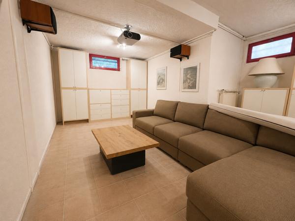 Maison
         6 pièces
        - 165 m² 795 000 € *