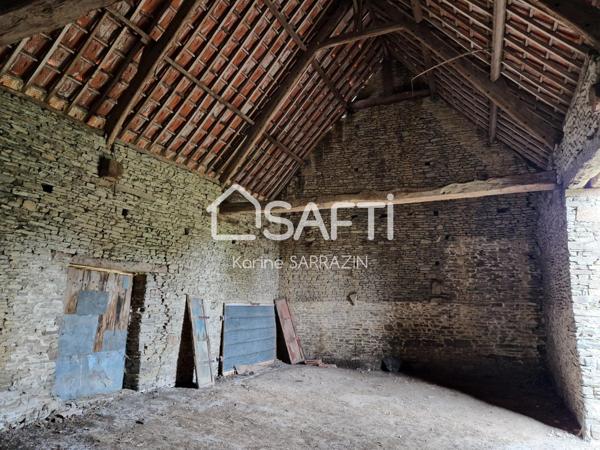 grange à transformer sur parcelle de 1 750m2