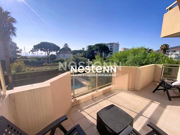 Golfe-Juan - 2P - 41 m² - Terrasse d'angle 16m2 - Piscine - Vue mer