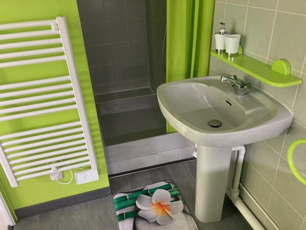 Vannes (56000) BAIL 10 MOIS : Duplex T2 en location meublé