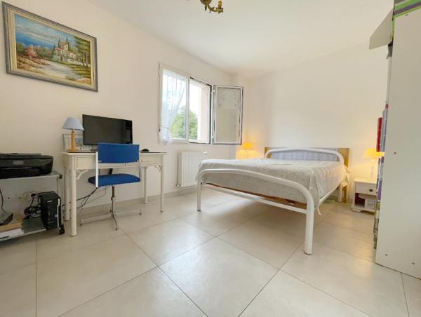 Saclay (91400) MAISON au VAL -QUARTIER CALME -PROCHE FORET - maison 140m2 utiles avec du POTENTIEL - DPE B - ETAT IMPECCABLE