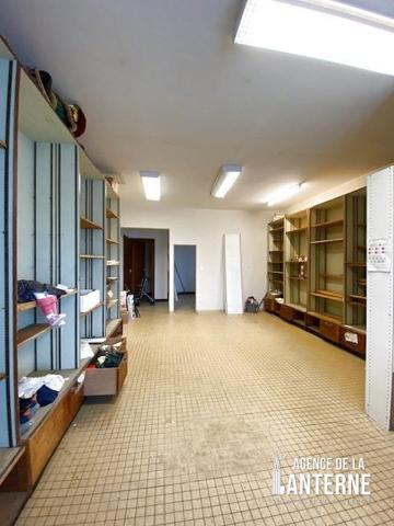 LA COTINIERE - DEPENDANCE DE 47 M² TRANSFORMABLE EN HABITATION AVEC JARDIN ET PARKING