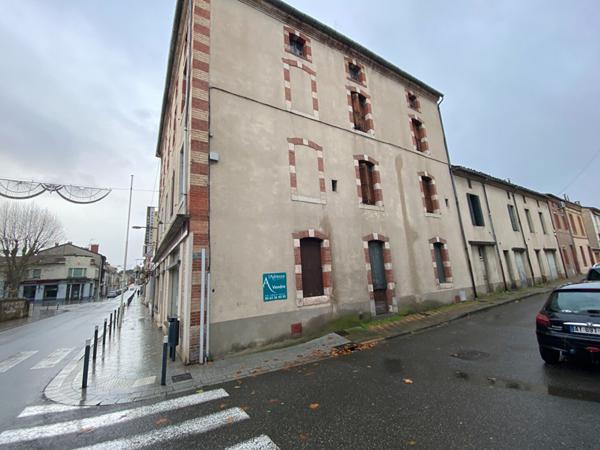 Carmaux, immeuble mixte de 889 m²