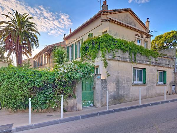 Toulon EST à proximité d'Ortolan Maison Toulon de 5 pièces de 110m²