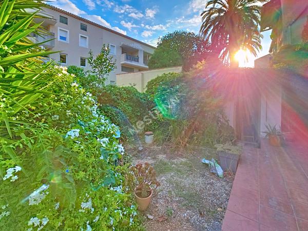 Toulon EST à proximité d'Ortolan Maison Toulon de 5 pièces de 110m²