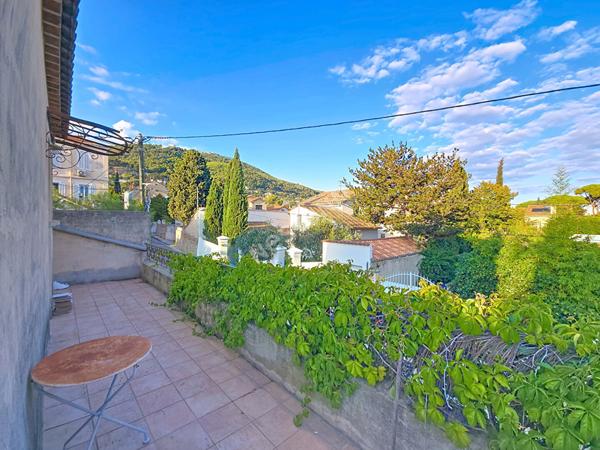 Toulon EST à proximité d'Ortolan Maison Toulon de 5 pièces de 110m²