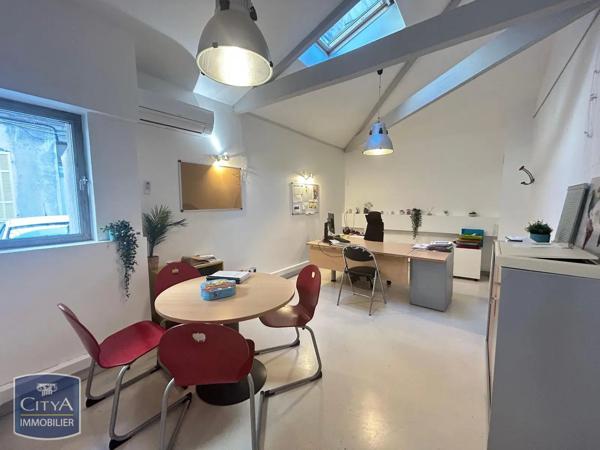 Local professionnel à louer Marseille 1er Arrondissement (13001)