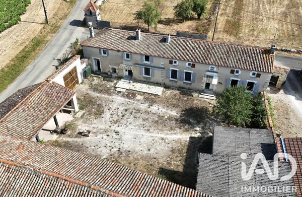 Maison à vendre 6 pièces 193 m² Genac-Bignac