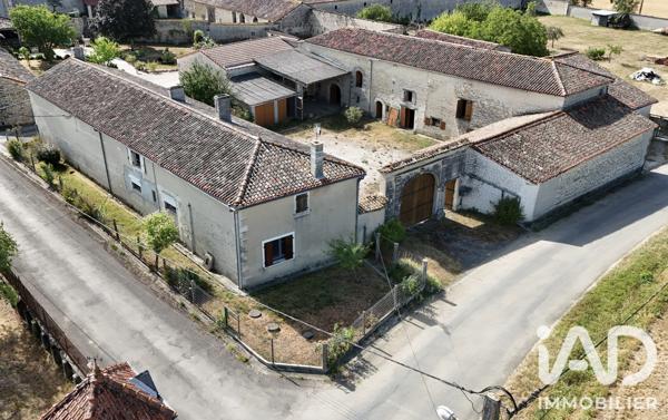 Maison à vendre 6 pièces 193 m² Genac-Bignac