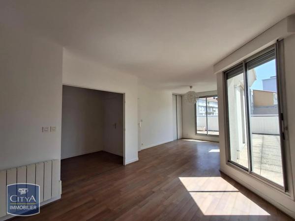 Appartement à louer 4 pièces 92.96m² Clermont-Ferrand (63000)